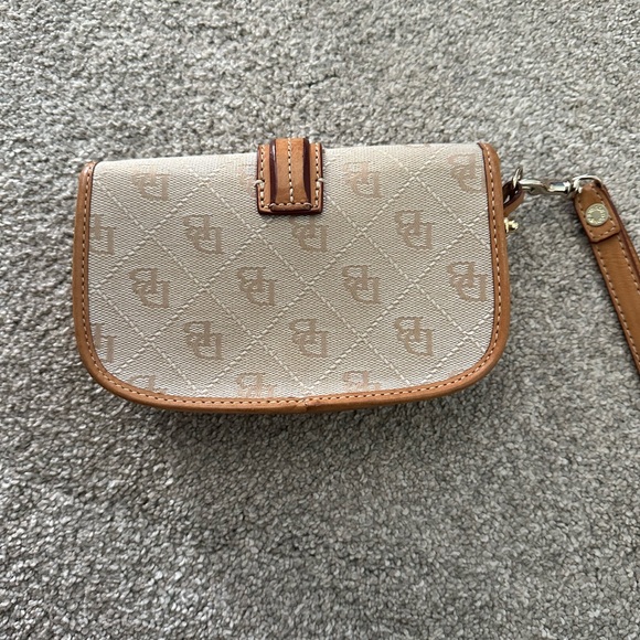 Dooney and Bourke Wristlet - Picture 2 of 3